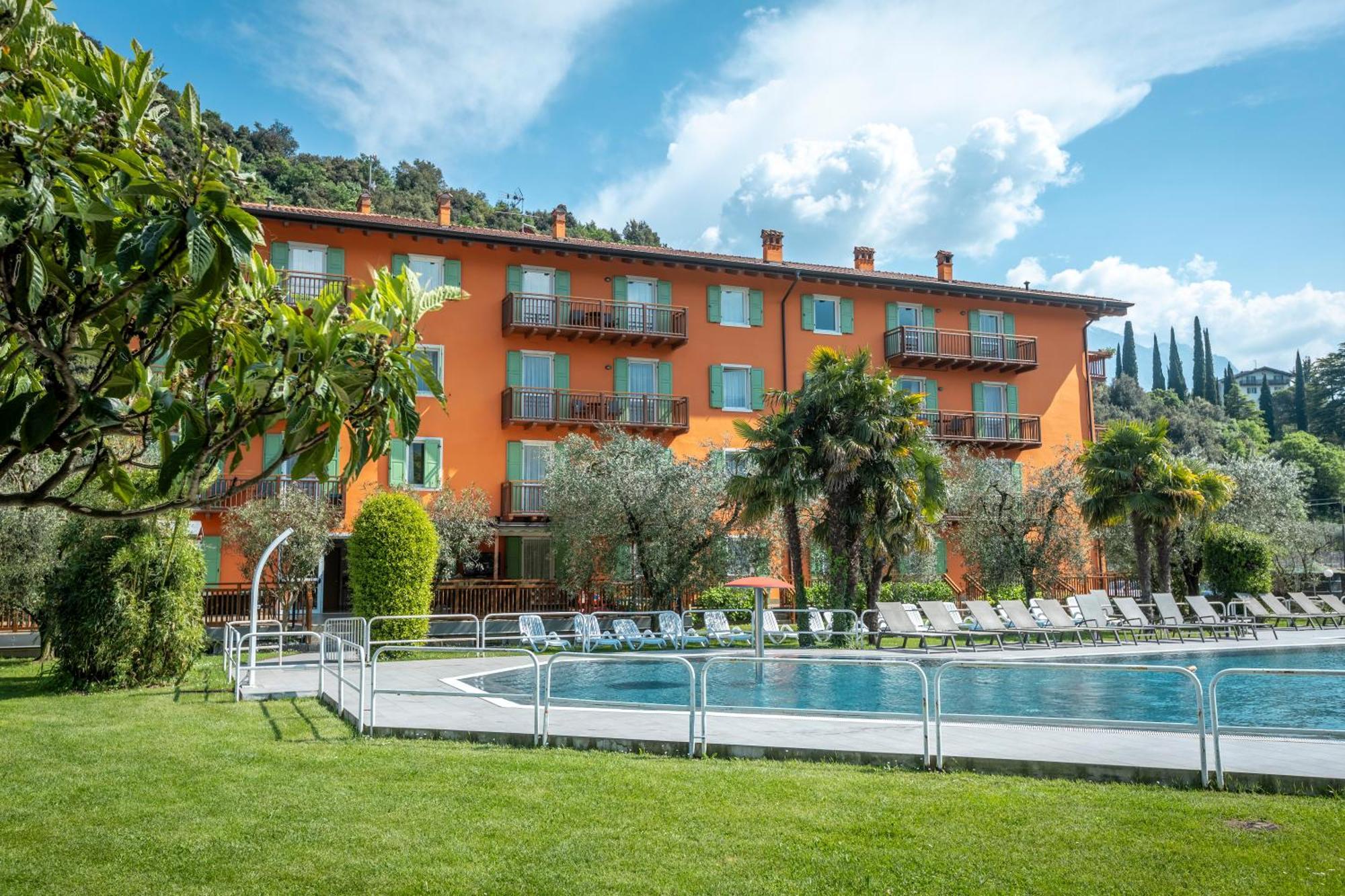 Residence Filanda Riva del Garda Bagian luar foto